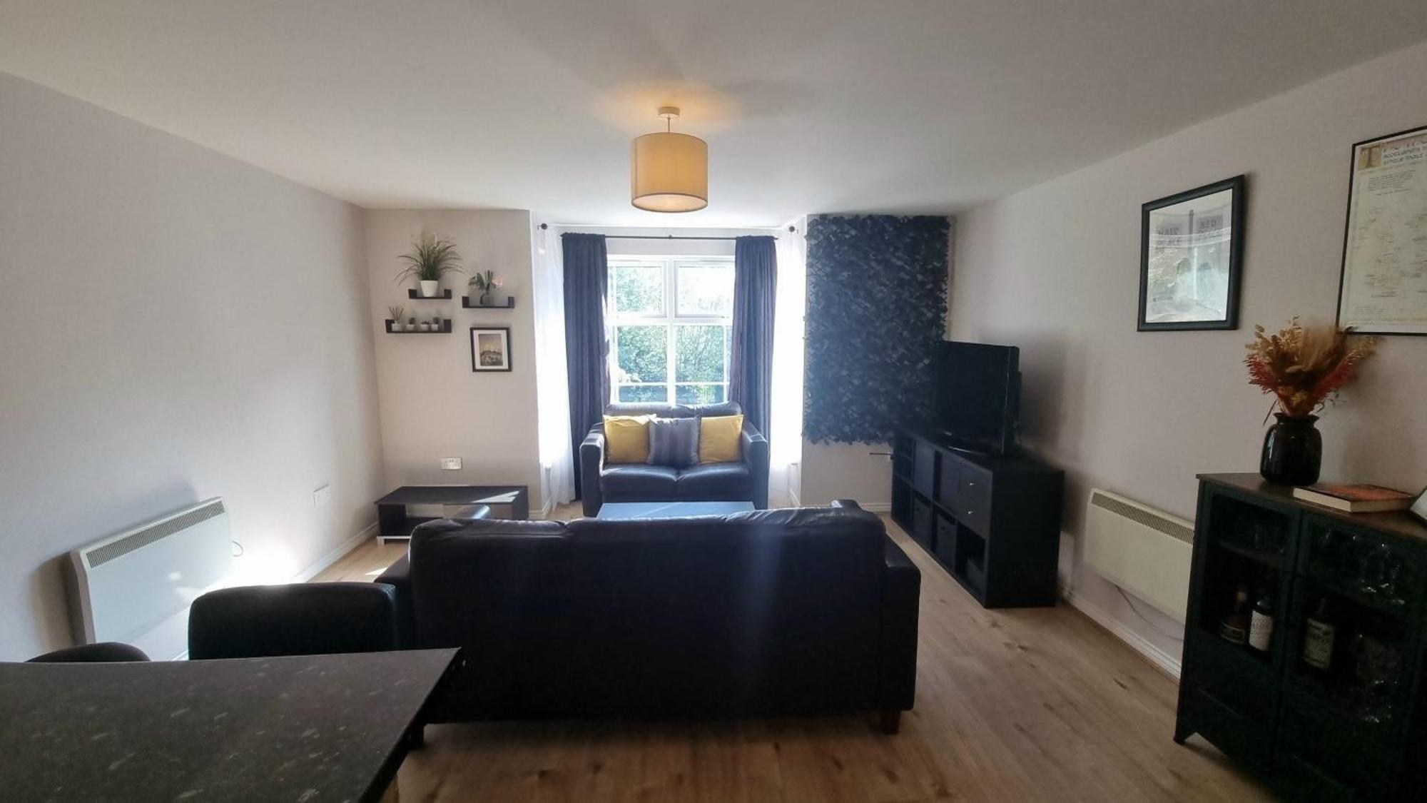 Cosy 2Br Modern Apt With Free Parking Ливърпул Екстериор снимка